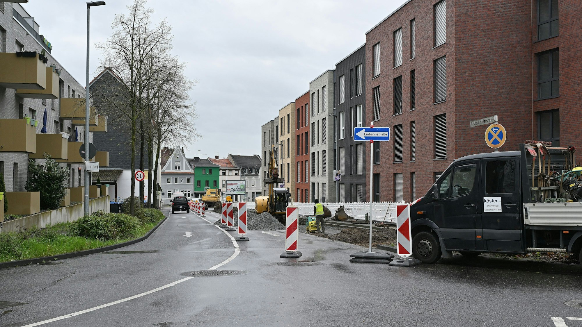 Das Foto zeigt Bauarbeiten an der Dechant-Müller-Straße.
