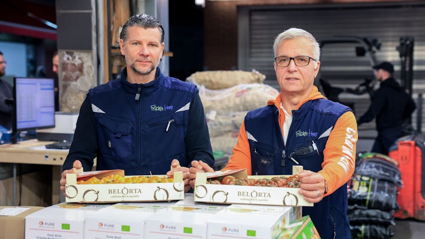Daniel Kacprzak und Norbert Heep sind Händler am Kölner Großmarkt.
