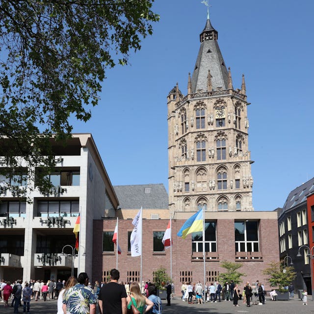 Das Historische Rathaus von Köln vom Alter Markt aus fotografiert.&nbsp;