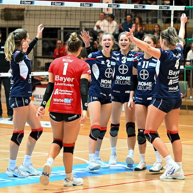 24.02.2024, Volleyball-Bayer - Erfurt

2: Alicia Stakemeier (Bayer)
3: Sarah Overländer (bayer9

Foto: Uli Herhaus
