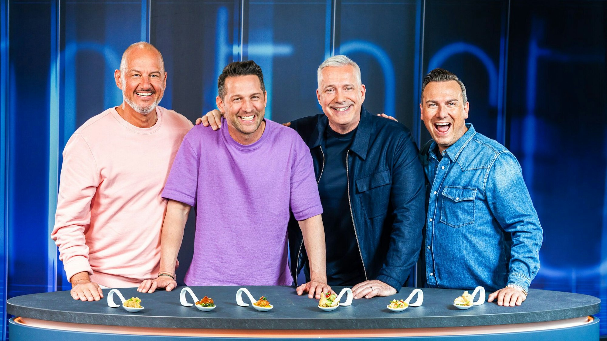 Frank Rosin, Alexander Kumptner, Alexander Herrmann und Tim Raue (von links) werben für die 12. Staffel der Sat.1-Show „The Taste“.