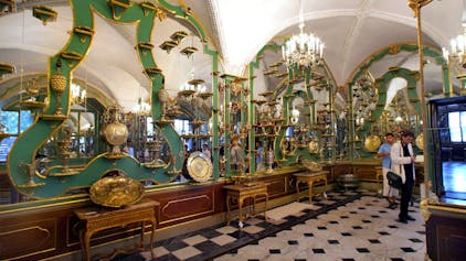 Ein Blick in das Silbervergoldete Zimmer des Historischen Grünen Gewölbes in Dresden (Archivbild)