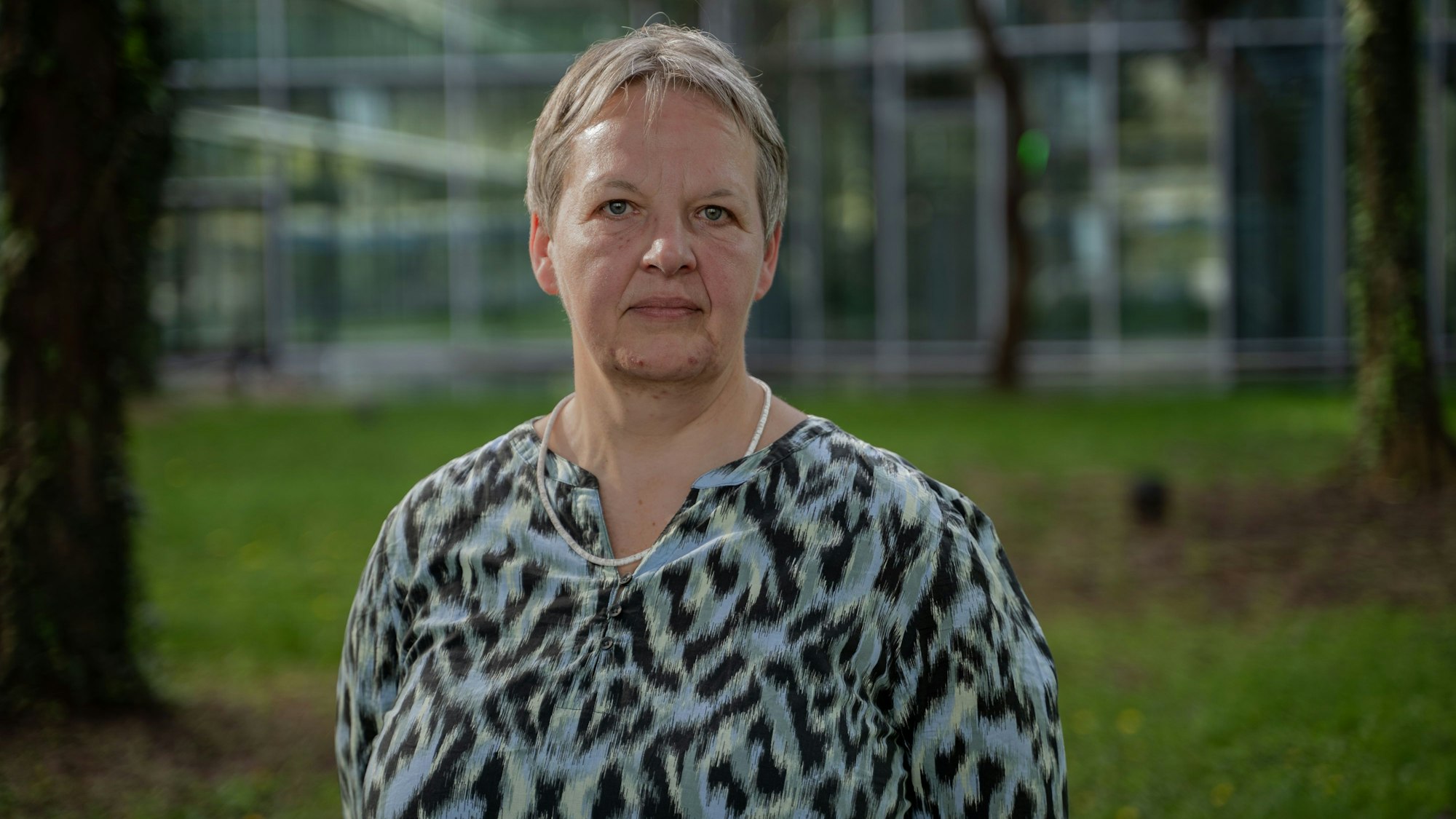 Die Biologin Jutta Kill beschäftigt sich seit über 20 Jahren mit dem Handel von Emissionsgutschriften.