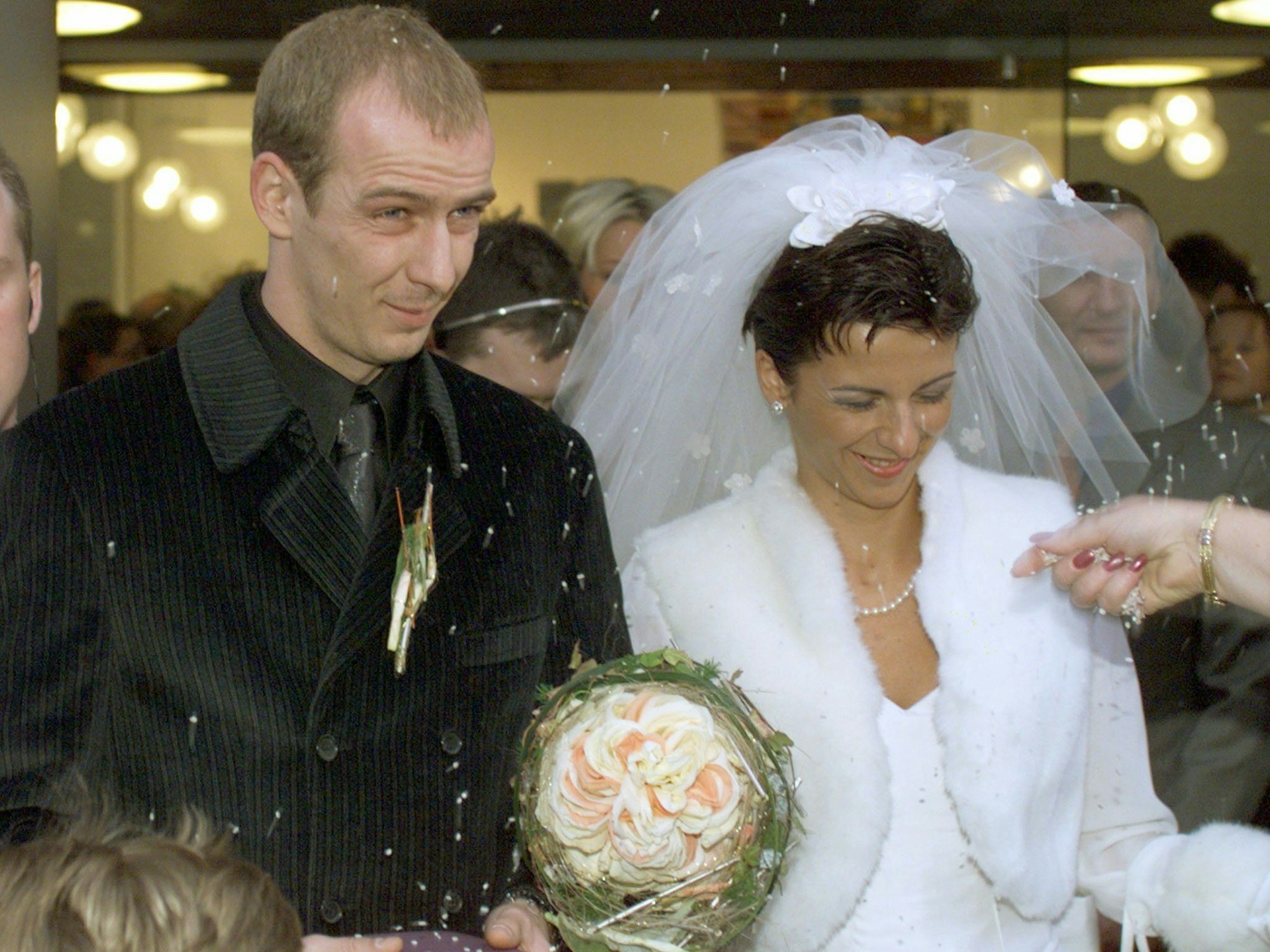 Mario Basler auf seiner Hochzeit 1998 mit Iris