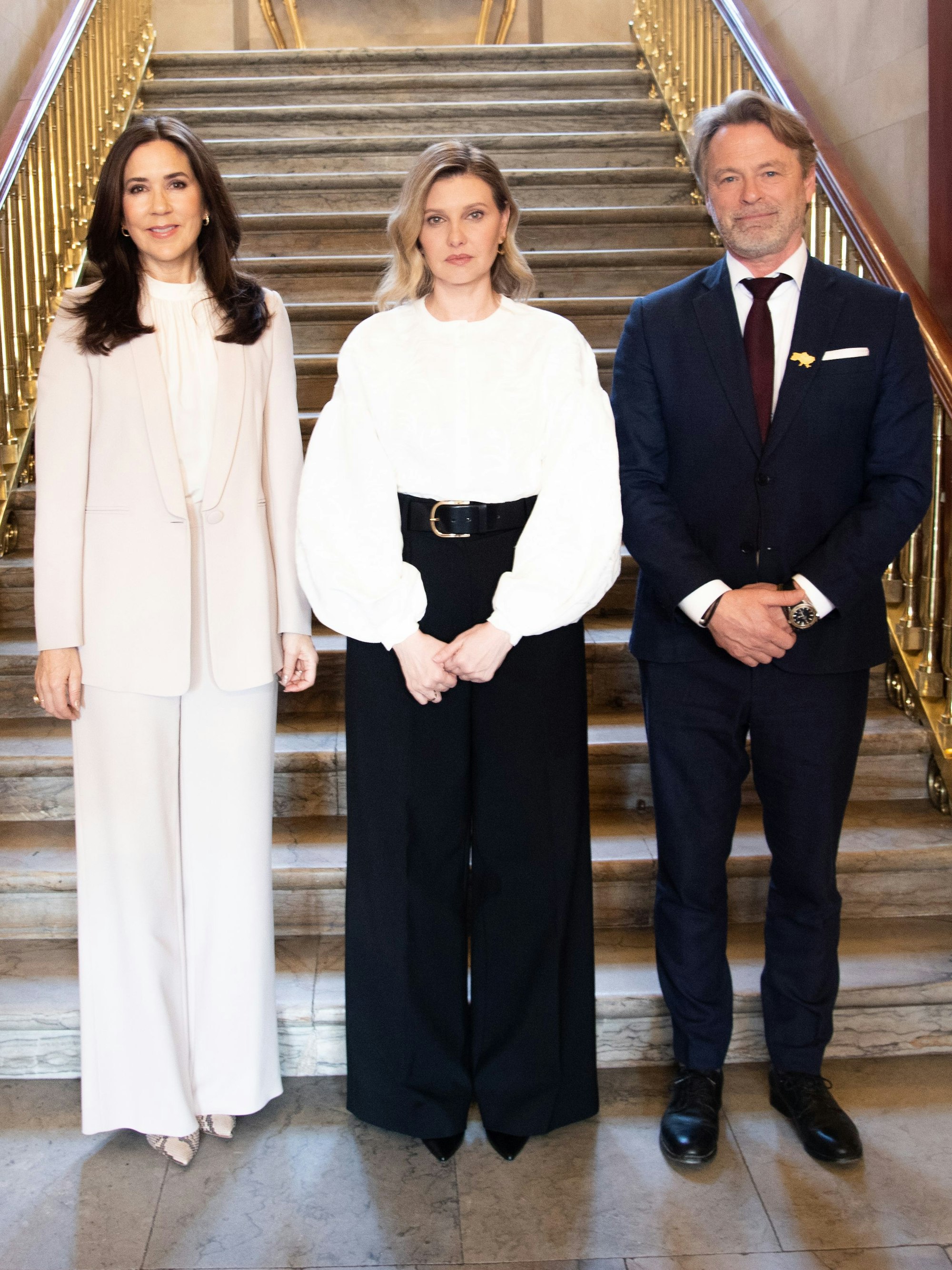 Königin Mary trifft die First Lady der Ukraine, Olena Zelenska, und Bo Tengberg, dem Ehemann der dänischen Ministerpräsidentin Mette Frederiksen.