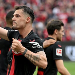 Leverkusens Granit Xhaka bejubelt sein Tor zum 2:0 gegen Werder Bremen.