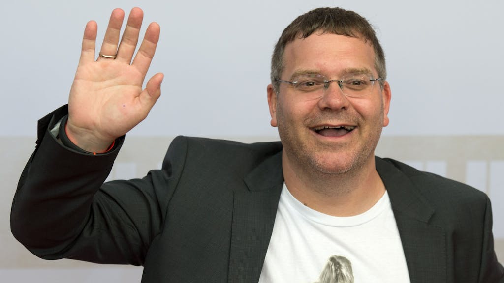 Moderator Elton (bürgerlich Alexander Duszat) posiert am 05.05.2014 in Hamburg.&nbsp;