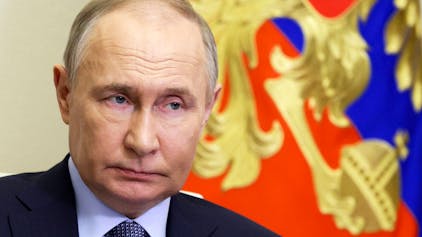 Wladimir Putin: Österreichs Bundespräsident Alexander Van der Bellen hat sich in einem Interview zum Machthaber im Kreml geäußert.