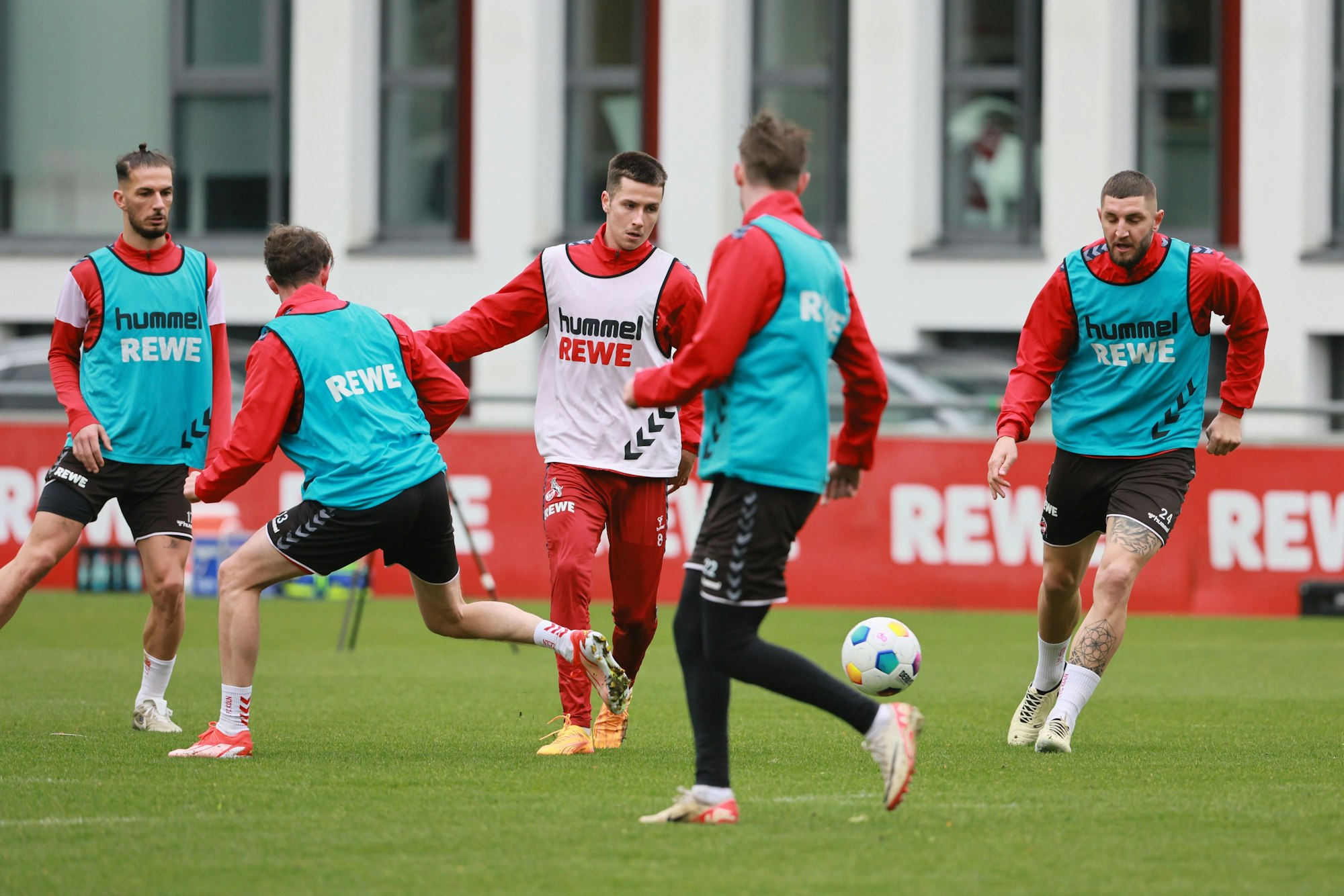 1. FC Köln, Training, Mitte: Denis Huseinbasic (1. FC Köln), 16.04.2024, Bild: Herbert Bucco