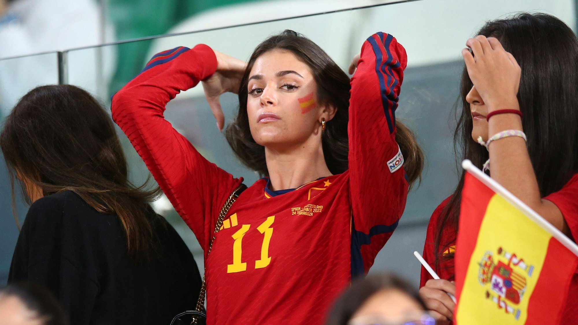 Sira Martinez auf der Tribüne bei einem WM-Spiel ihres damaligen Freundes.