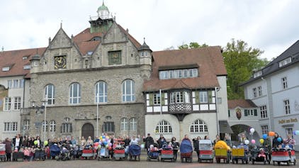 Sternenmarsch aus den Kindertagespflegestellen zum 
Konrad-Adenauer-Platz.