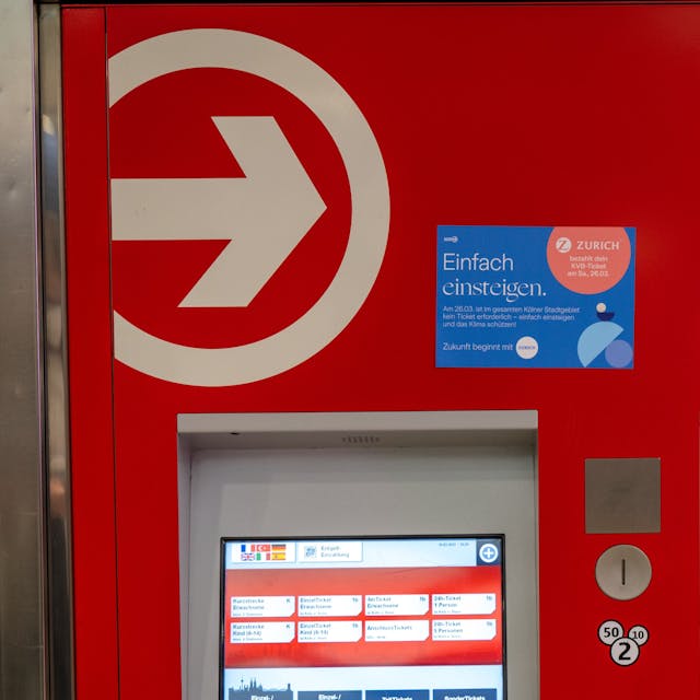 Köln: Ticketautomat am Neumarkt.