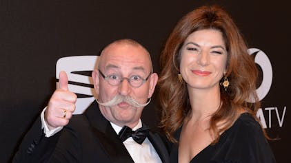 TV-Koch Horst Lichter und seine Frau Nada Lichter kommen zu der Verleihung der 52. Goldene Kamera, hier im März 2017 in Hamburg.