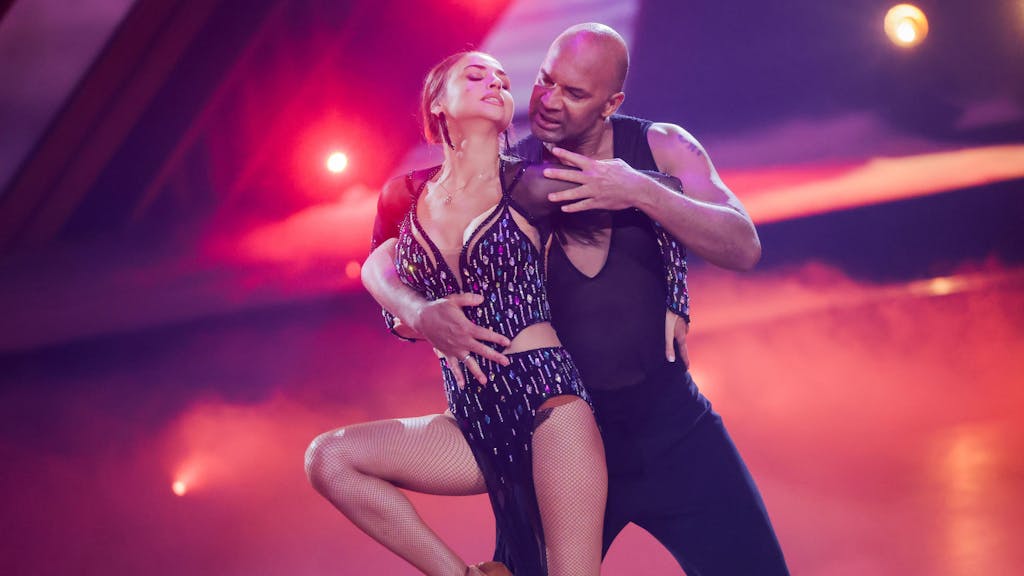 Detlef Soost und Ekaterina Leonova tanzen am 19. April 2024 bei „Let’s Dance“