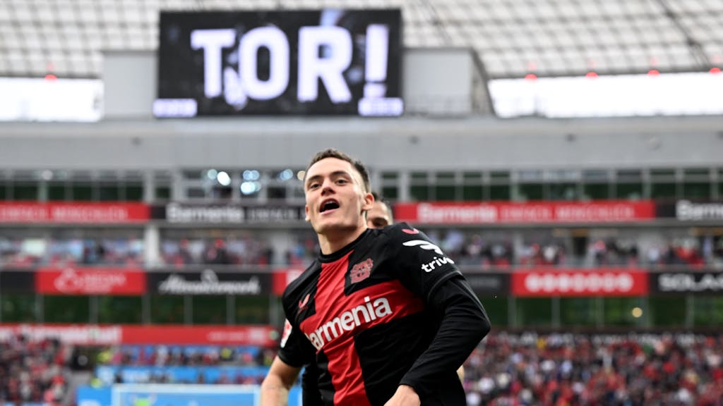 Leverkusens Florian Wirtz bejubelt sein Tor zum 3:0.&nbsp;