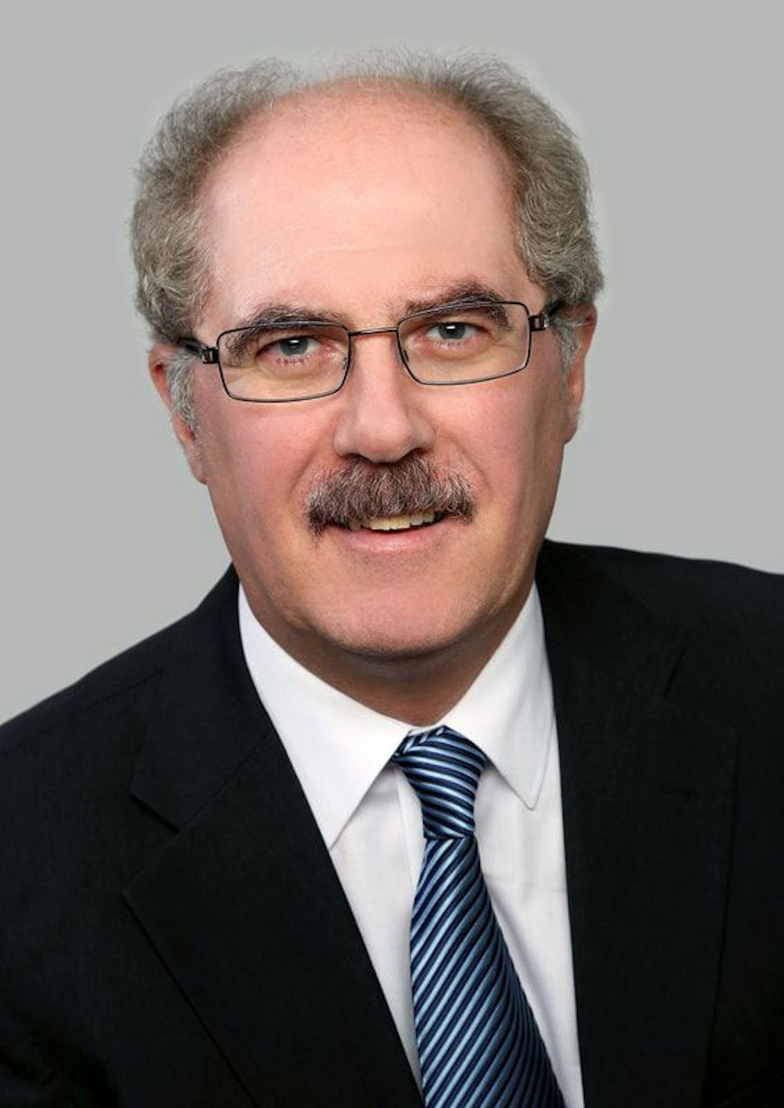 Professor Klaus Larres