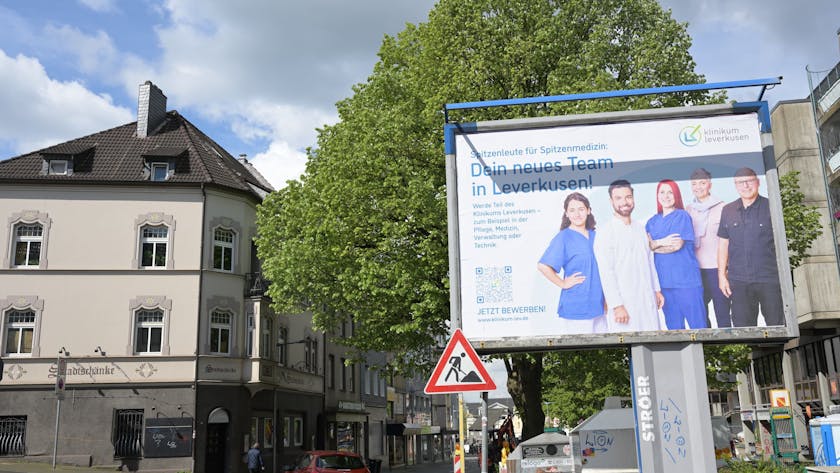 Klinikum Leverkusen wirbt um Pfleger mitten in Gladbach.