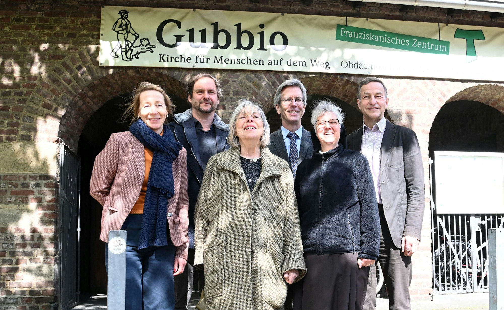 (von links) Kirsten Lange-Wittmann, Florian Bethe, Roswitha Bethe, Philipp Wittmann, Schwester Christina Klein, Rudger von Plettenberg