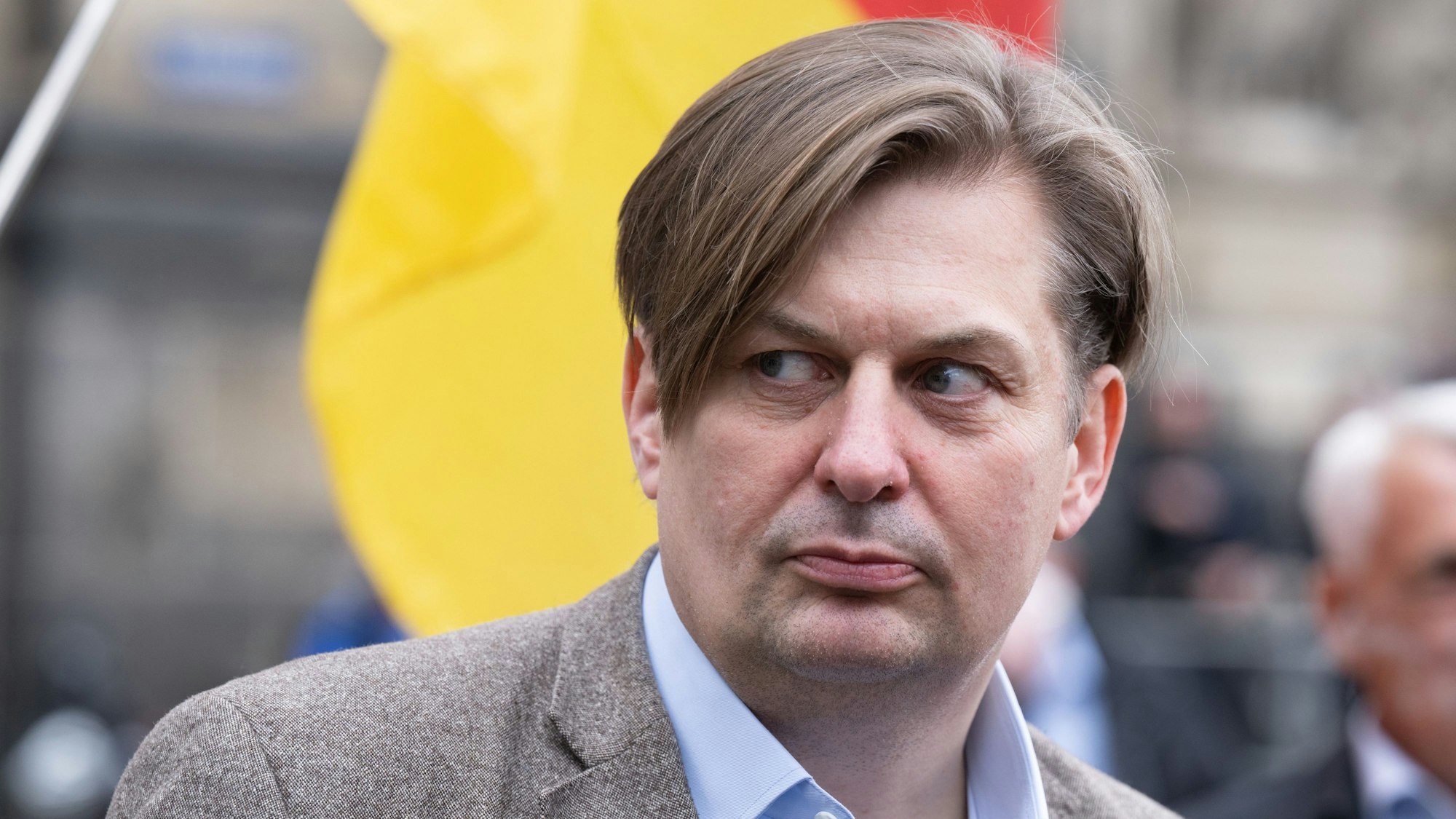 Maximilian Krah, AfD-Spitzenkandidat für die Europawahl, steht in der Kritik, nachdem ein enger Mitarbeiter am Dienstag festgenommen wurde. Jian G. soll für chinesische Nachrichtendienste spioniert haben, so die Vorwürfe. (Archivbild)