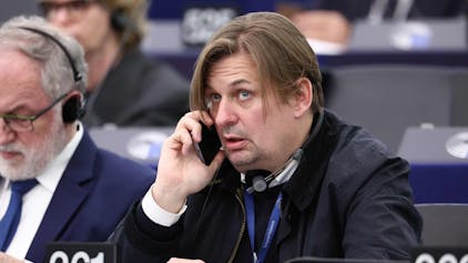 Maximilian Krah (AfD) nimmt am Dienstag (23. April) an einer Sitzung des Europaparlaments teil.
