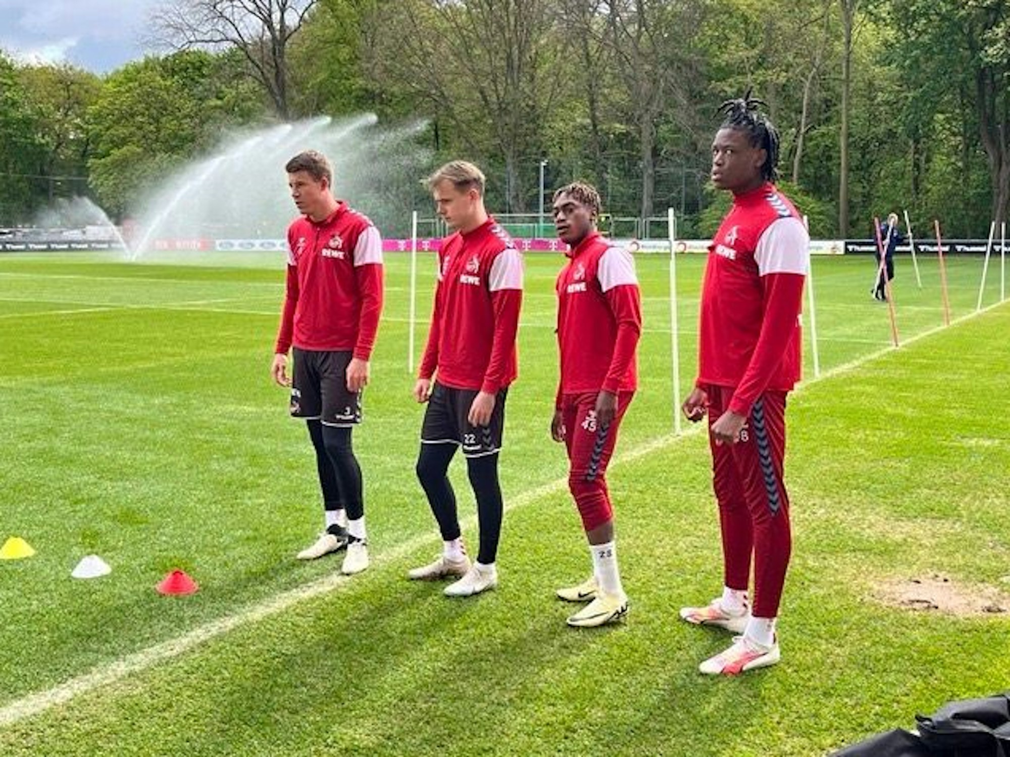 Dominique Heintz, Jacob Christensen, Justin Diehl und Elias Bakatukanda (von links) am Mittwoch (24. April 2024) beim FC-Training.