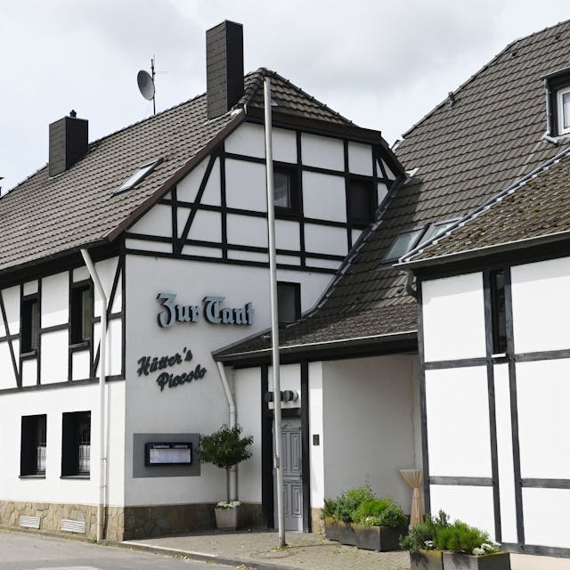 Fachwerkhaus: Das Restaurant Zur Tant in Porz Langel