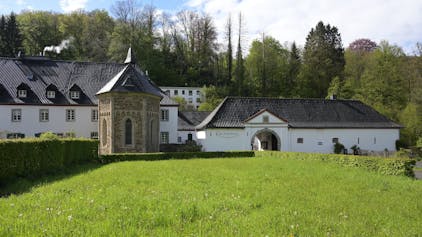 &nbsp;Die Markuskapelle Altenberg direkt neben dem Küchenhof.