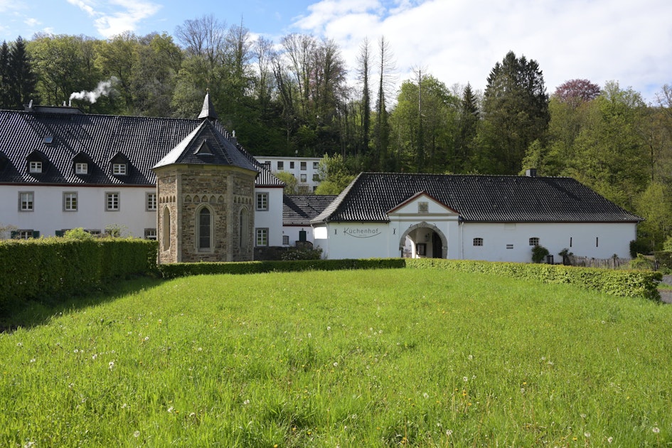 Flutsch-den-Die-Restaurierung-der-Markuskapelle-in-Altenberg-in-Odenthal-ist-abgeschlossen
