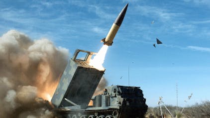 Eine ATACMS-Rakete wird bei einer Übung der US-Armee abgefeuert. Washington hat die Ukraine mit einer weitreichenden Variante des Raketensystem ausgestattet.