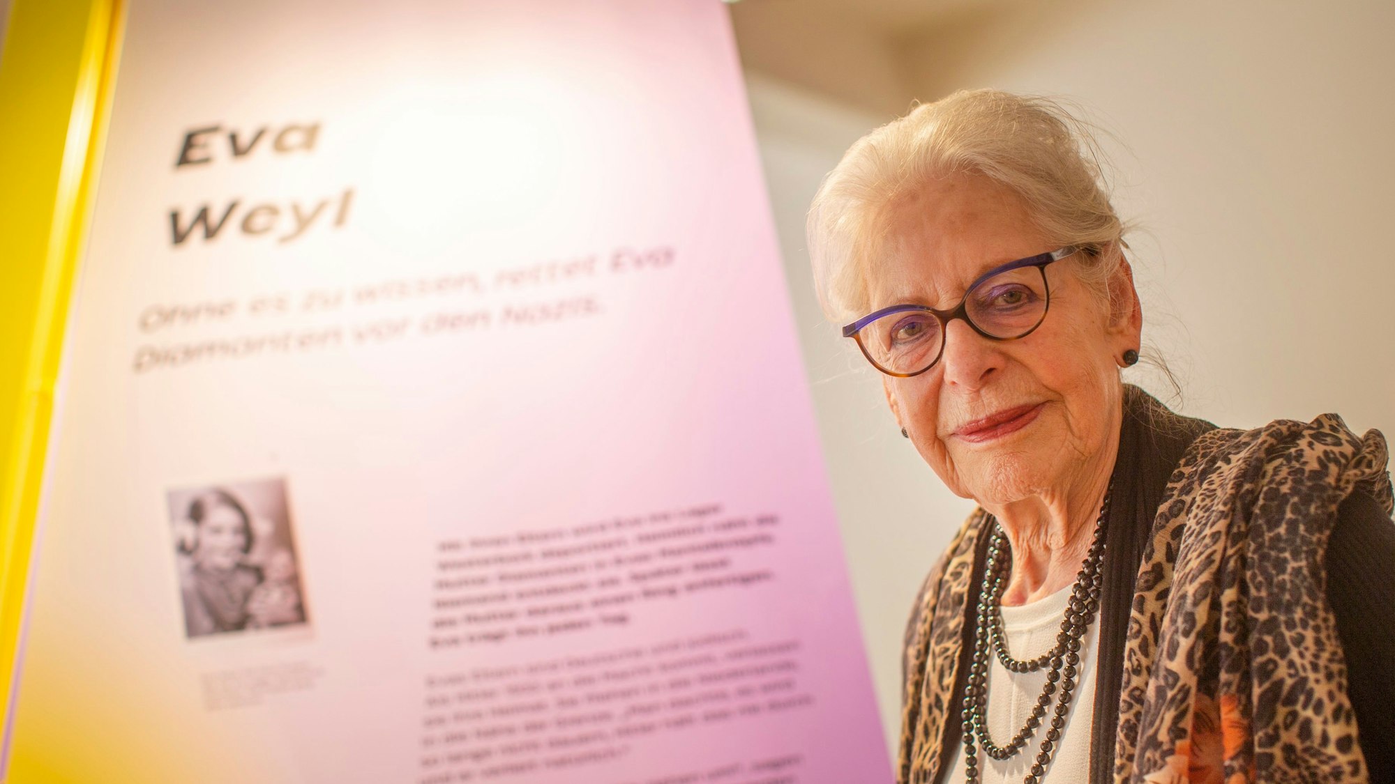 Die Holocaust-Überlebende Eva Weyl (88) berichtet regelmäßig vor Schülern von ihren Erlebnissen.