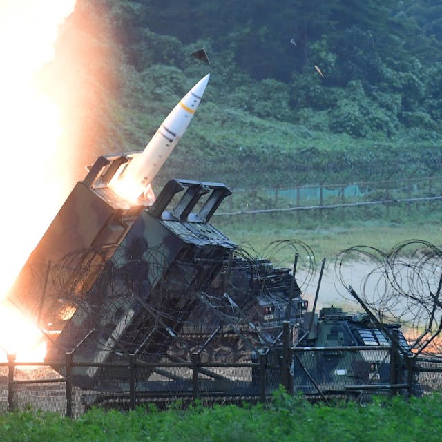 Die USA haben der Ukraine weitreichende ATACMS-Raketen geliefert. International steigt nun der Druck auf Bundeskanzler Olaf Scholz, auch Taurus-Marschflugkörper an die Ukraine zu liefern. (Archivbild)