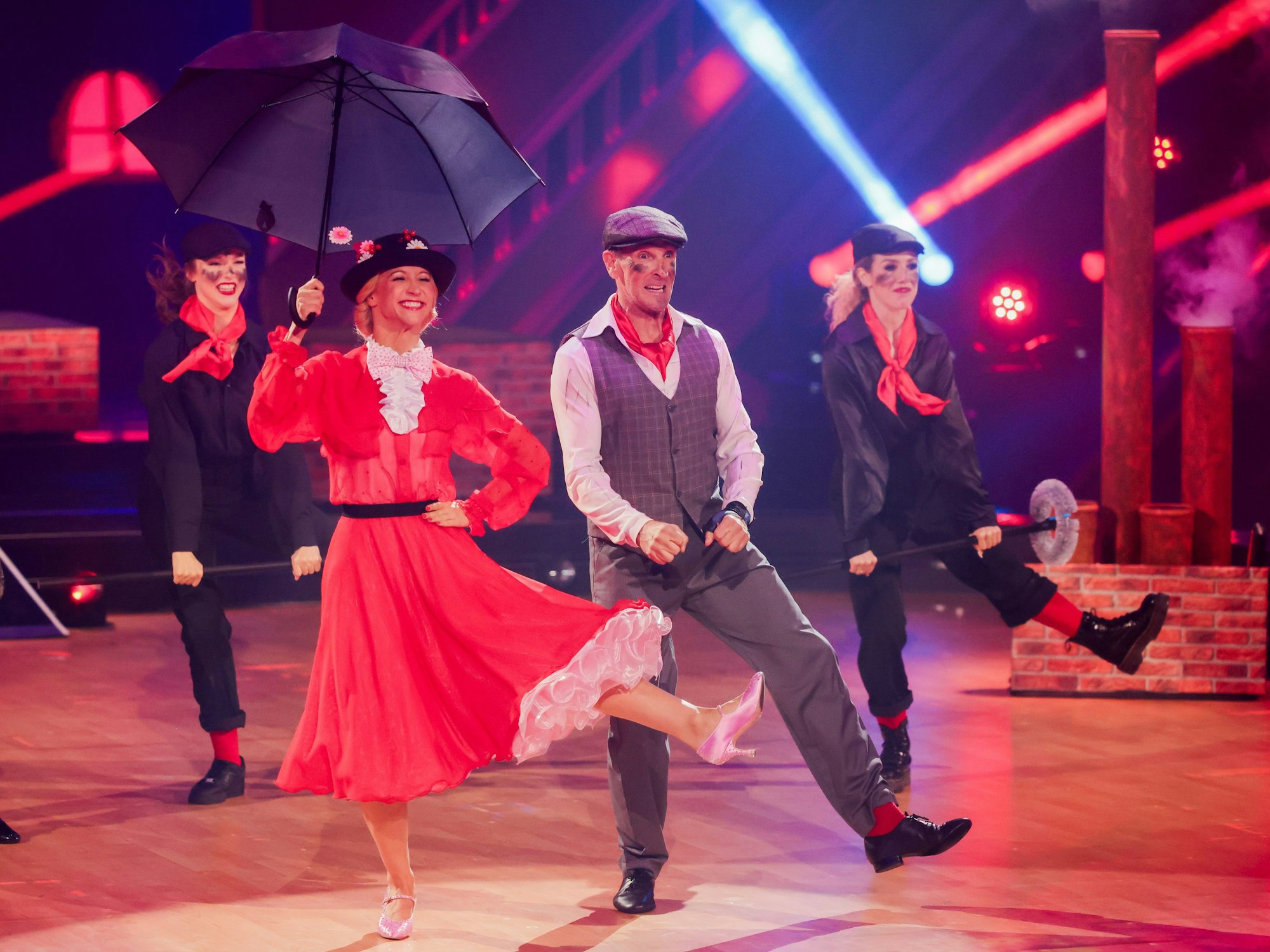 Mark Keller bei seiner "Mary Poppins" inspirierten Performance in der siebten Live-Show von "Let's Dance"