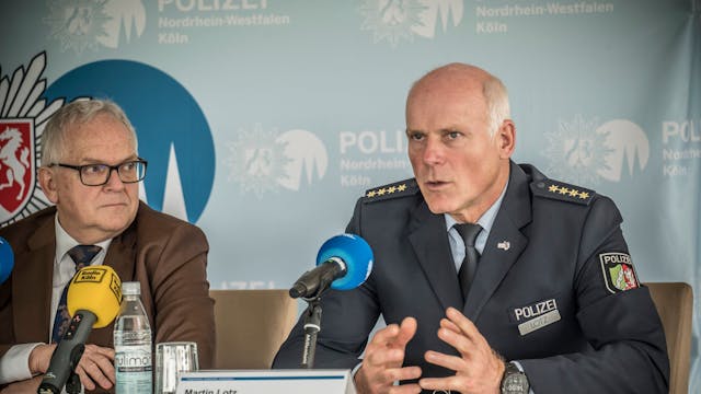 Polizeipräsident Johannes Hermanns und der leitende Polizeidirektor Martin Lotz.&nbsp;