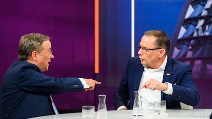 CDU-Politiker Armin Laschet (l.) und AfD-Chef Tino Chrupalla in der ZDF-Talksendung „Maybrit Illner“.