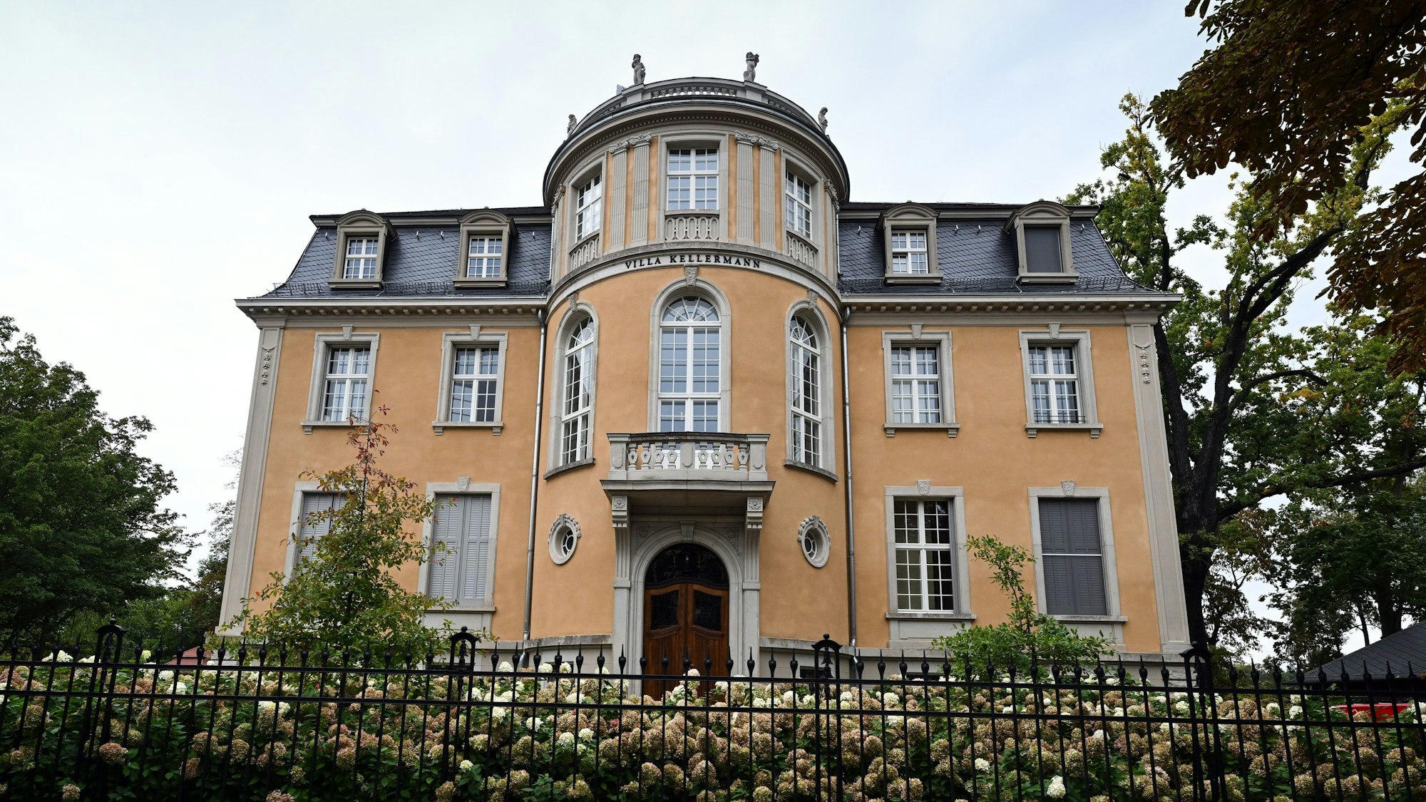 Die im Jahr 1914 erbaute Villa Kellermann am Heiligen See in der Potsdamer Mangerstraße.