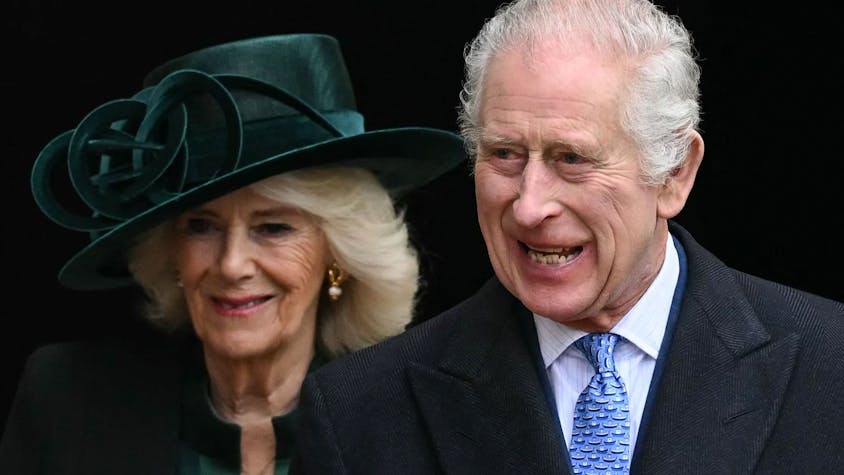 König Charles zeigt sich mit seiner Ehefrau Königin Camilla bei einem Ostergottesdienst.