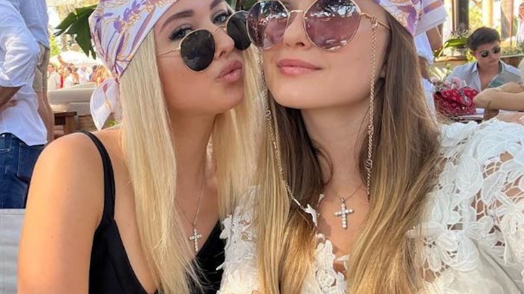 Davina und Shania Geiss, hier auf einem Instagram-Selfie vom Juli 2022.