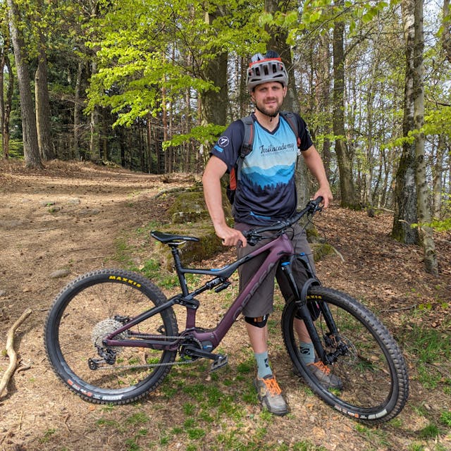 Max Schmidt ist Gründer der Trailacademy, einer Mountainbike-Schule aus Windeck.