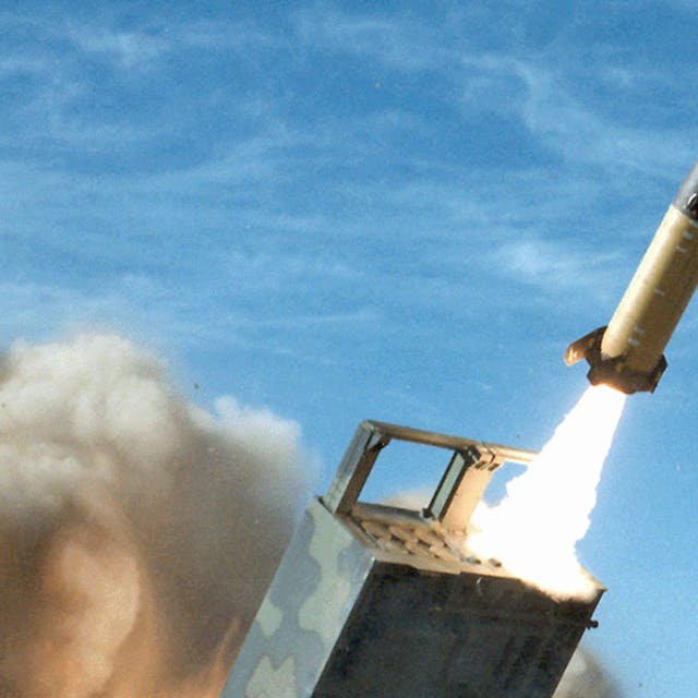 Abschuss einer ATACMS-Rakete bei einer Übung der US-Armee. Die Ukraine soll mehr als 100 Stück der weitreichenden Raketen erhalten haben. (Archivbild)