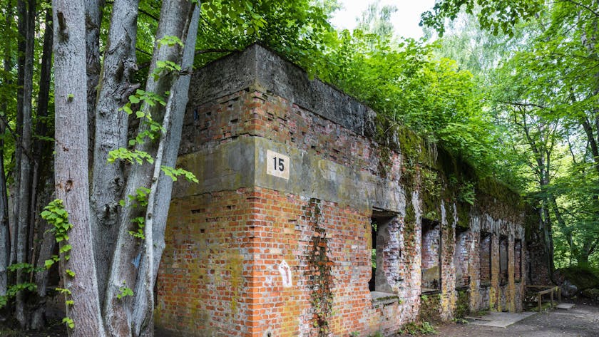 Heute nur noch eine Ruine, vor mehr als 80 Jahren wohnte hier Hermann Göring, wenn er sich auf der Wolfsschanze aufhielt.