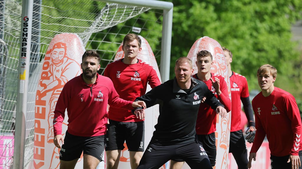 1. FC Köln, Training mit Hospitant Lukas Sinkiewicz.
