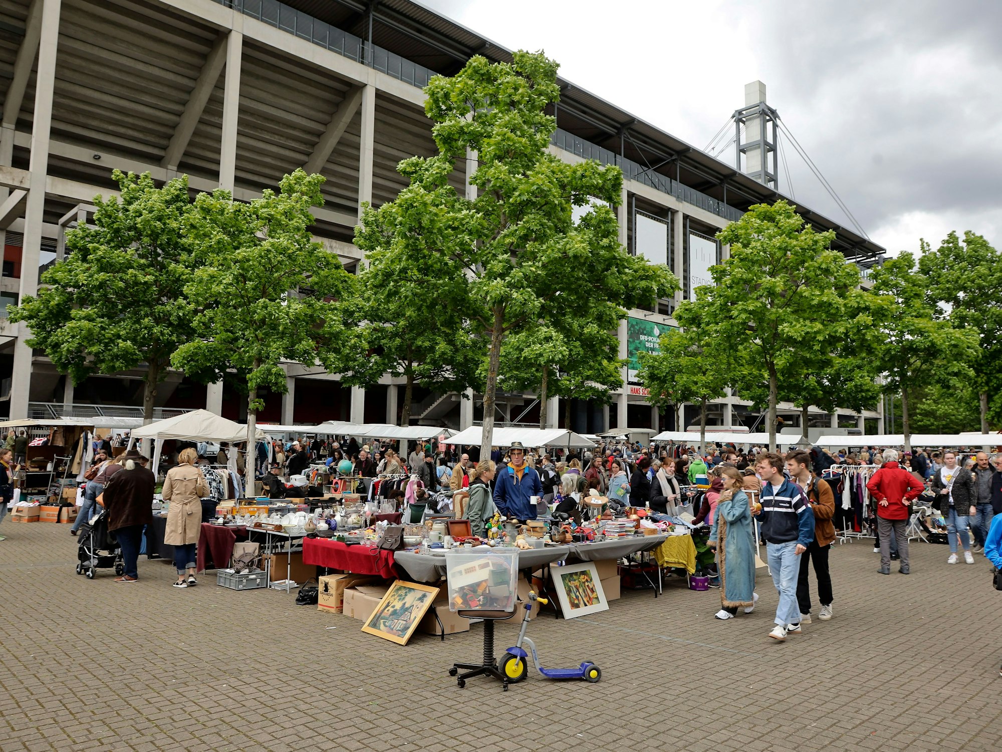 Flohmarkt am Rhein-Energie-Stadion