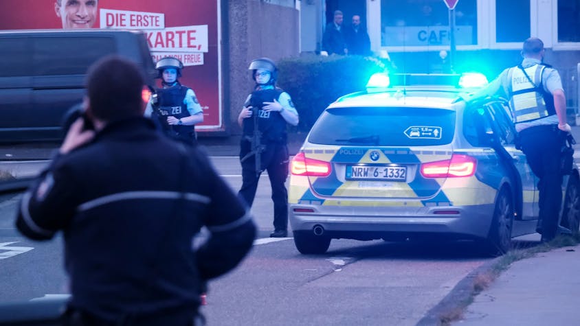 Die Polizei ist mit einem Großaufgebot gegen den Mann vorgegangen. Hier ein Archivfoto von einem SEK-Einsatz in Köln
