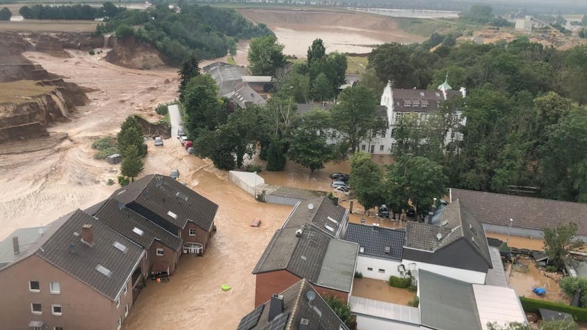 Luftbild der Flut-Katastrophe in Erftstadt-Blessem.&nbsp;