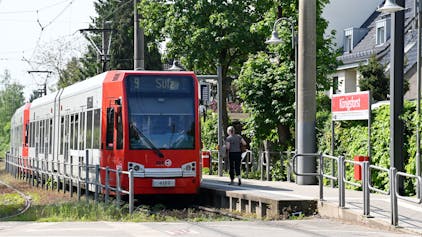 Die KVB-Haltestelle Königsforst ist die Endhaltestelle der Linie 9.