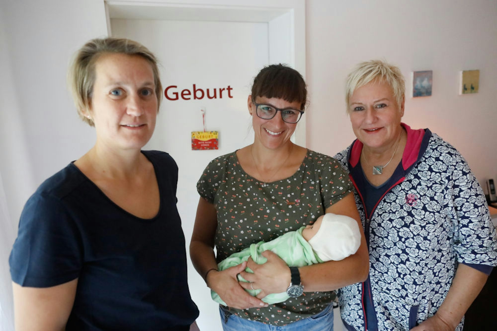 Friederike Hoffmann, Anja Biemann und Gudrun Stentenbach (v.l.) arbeiten im Geburtshaus.
