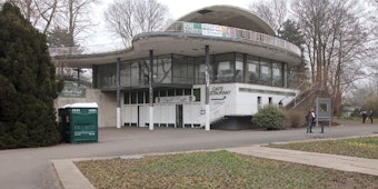 Das Parkcafé hat einen neuen Betreiber - und damit steht auch das neuen Nutzungskonzept für die Immobile im Rheinpark.
