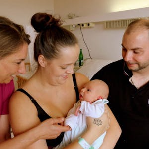 Elena Fried und Marcel Hille aus Oberaußem sind glücklich mit ihrem ersten Kind Leon Lenox, das im St.-Katharinen-Hospital geboren wurde.