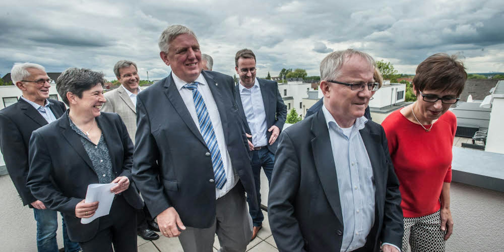 Minister Karl-Josef Laumann (Mitte) besuchte nun das Regionale Gesundheitsnetz Leverkusen.