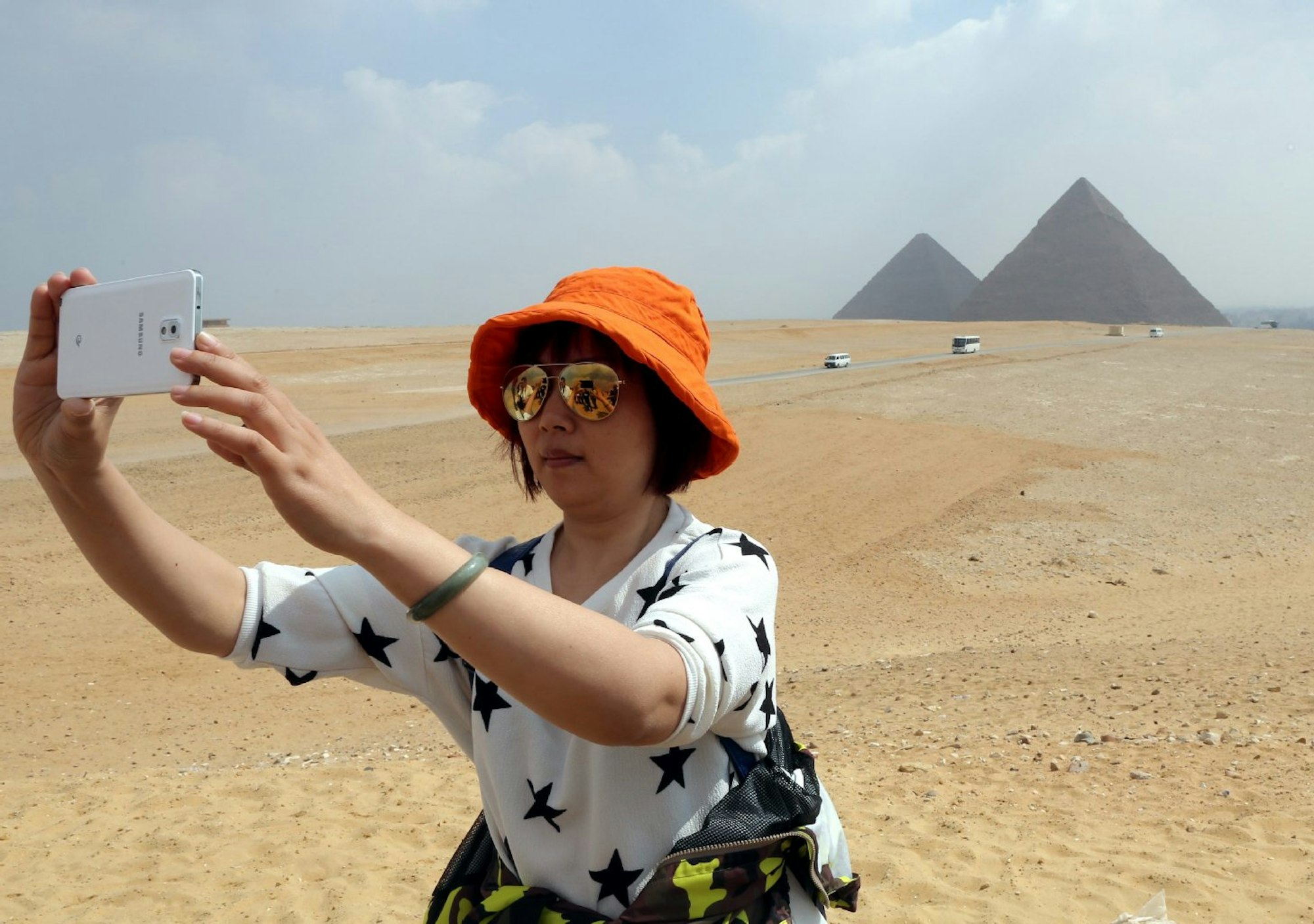 Fotos von Reisen, wie hier in Ägypten, sollen später an die unbeschwerte Ferienzeit erinnern. Aber nicht an allen Orten sind die Handy-Schnapschüsse auch erlaubt. (Symbolbild)